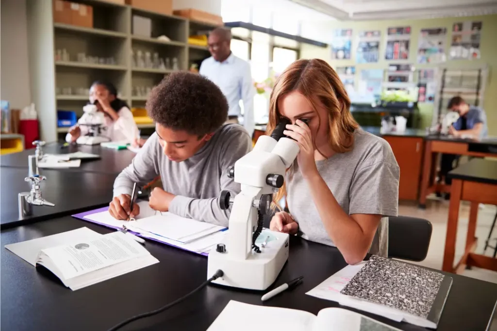6 Great Colleges for Marine Biology in the Midwest