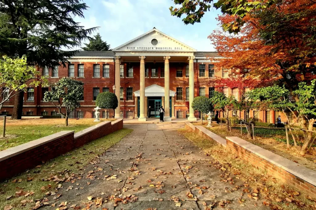 Best Colleges with Rolling Admissions