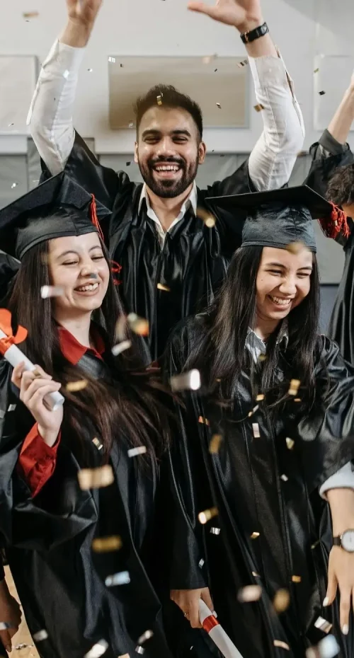 What is the advantage of having a dedicated college admissions consultant?